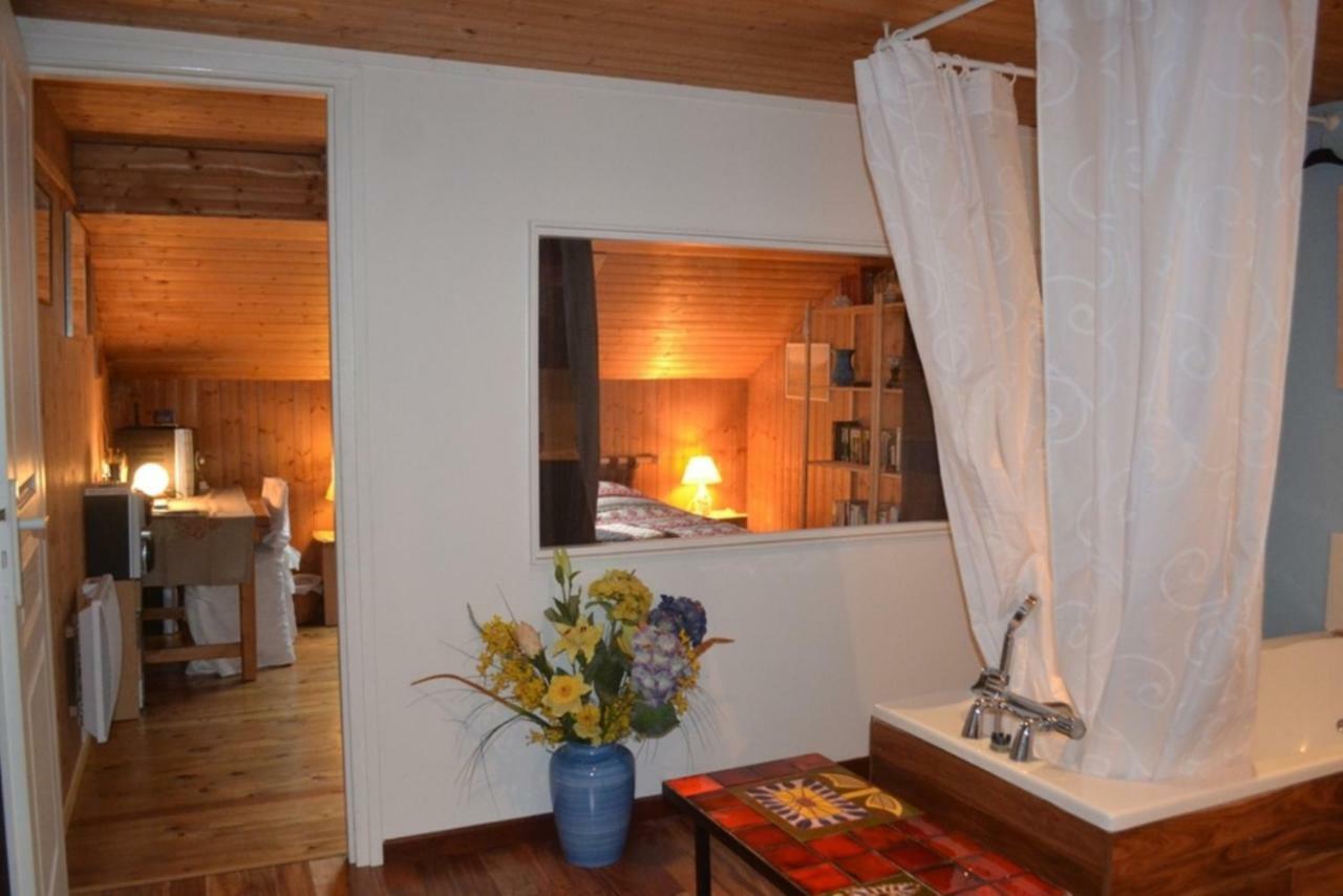 Chambre D'Hotes "Le Moulin" Thones Exterior photo